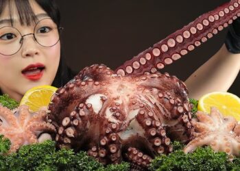 7 шокирующих блюд — животных едят живыми