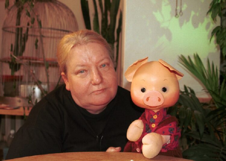 30 лет просидела под столом: судьба голоса Хрюши из «Спокойной ночи, малыши»