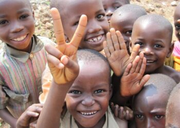 Сам черный, а ладони и ступни белые: почему так?