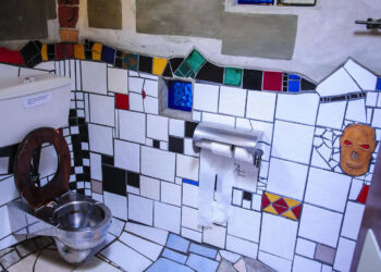 Так выглядит самый популярный в мире общественный туалет. Фото