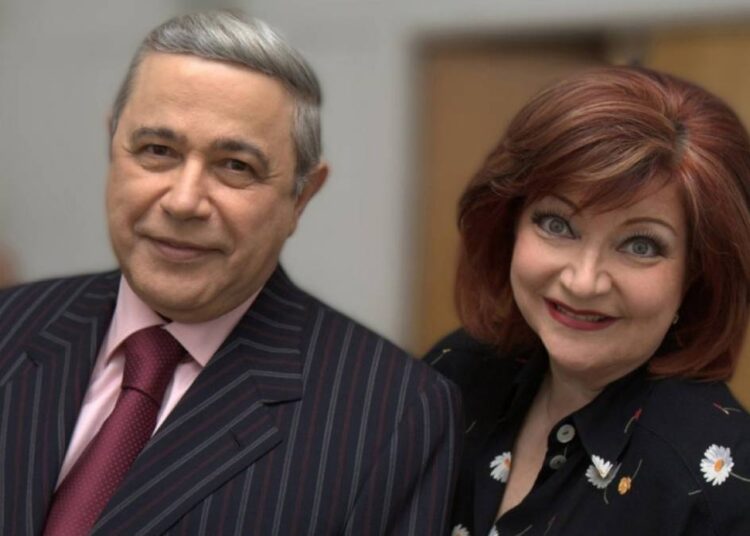 Звезды жалуются на «копейки»: какая пенсия у Прокловой, Гузеевой, Степаненко и Петросяна