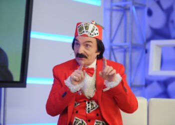 Как живет и чем занимается волшебник Амаяк Акопян (спойлер: грустно)