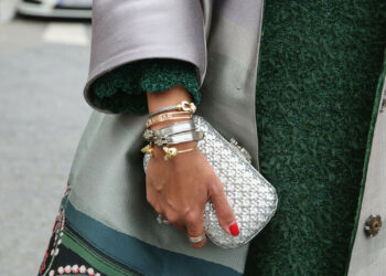 Почему ни в коем случае нельзя одновременно носить серебро и золото