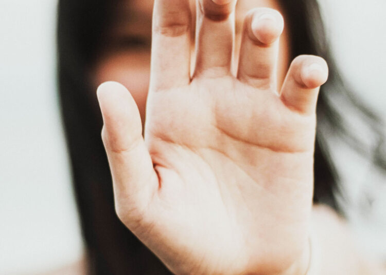 Если линии на вашей ладони образуют букву «М», то вот что ждет вас в будущем