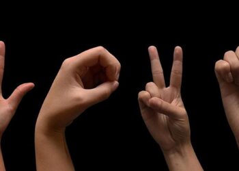 Что в СССР делали со слепоглухонемыми детьми