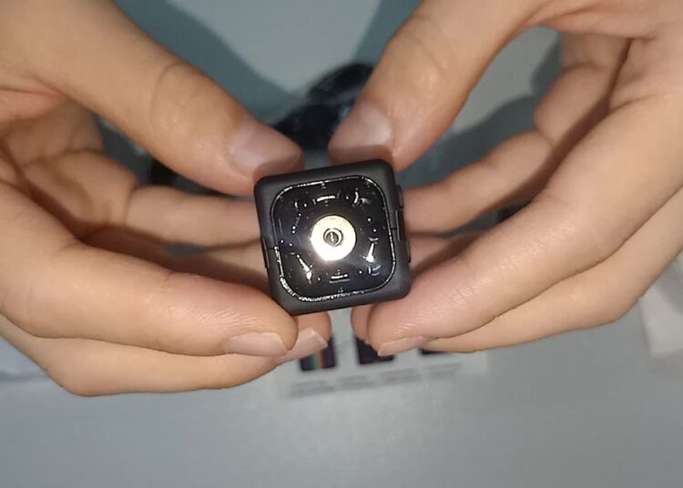 Готовящаяся к разводу женщина установила дома камеры. Правда оказалась ужаснее, чем она думала