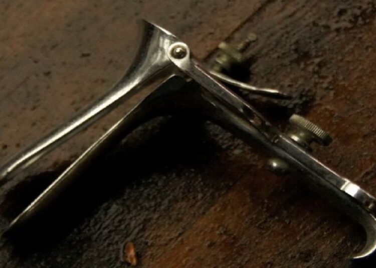 Мужчина решил продать дедову «ложку для мороженого» и наткнулся на семейную тайну