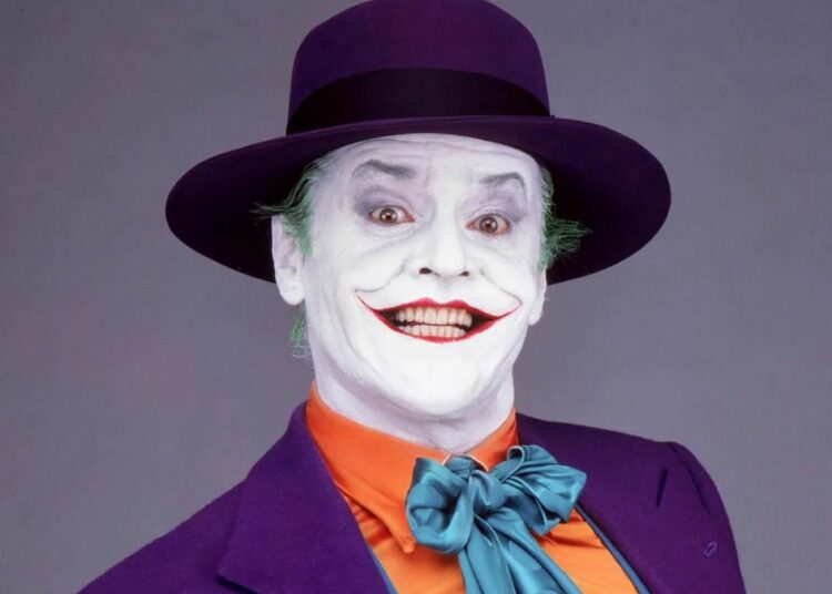 9 звезд, которые вместе с пластикой получили «улыбку Джокера». Фото