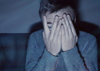 Мужик услышал дома странный звук, снял фото — и срочно съехал