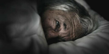 «Взгляд смерти» умирающих больных: жуткий рассказ сестры хосписа