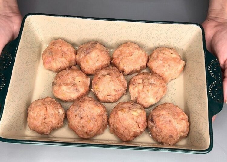 Три ошибки, из-за которых котлеты разваливаются при жарке