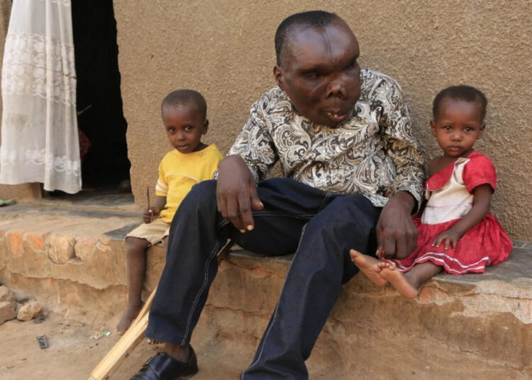 Как черт страшен, а женился на красотке: в чем секрет