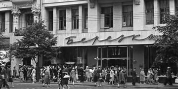 Сколько стоит «это»: три товара, которые люди в СССР стеснялись покупать