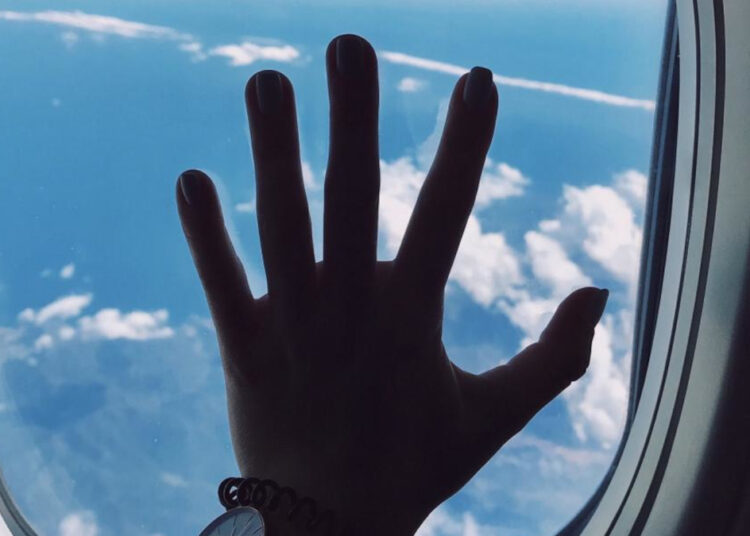 Все умерли: взгляните на последние селфи перед крушением самолетов