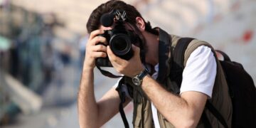 Мужчина снимал свою беременную жену, но в кадр попало невероятное