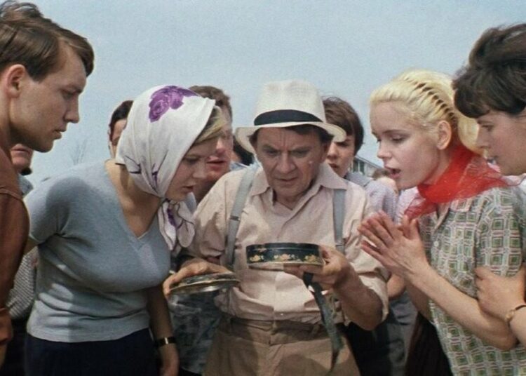 Как сложились жизни актеров, снявшихся в «Бриллиантовой руке» в эпизодах