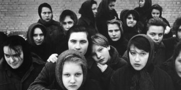 Как в СССР наказывали женщин за связи с иностранцами