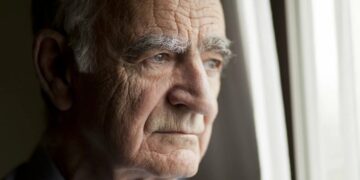 Гормональная история: оказывается, старики странно пахнут не просто так