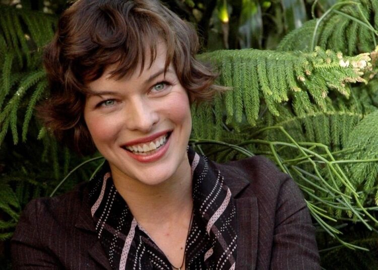 8 голливудских звезд с советскими корнями. Фото