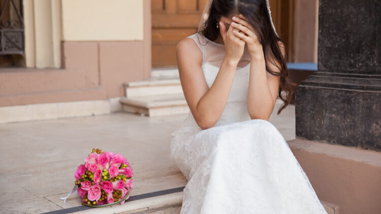 Как сделанный на свадьбе снимок спас жизнь невесте