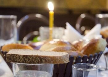 Обида с того света: почему нельзя сдвигать дату поминок