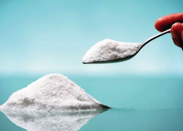 Посолить плинтус: что за странный лайфхак от домохозяек