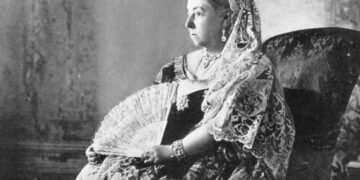 Целая наука: как стирали панталоны королевы