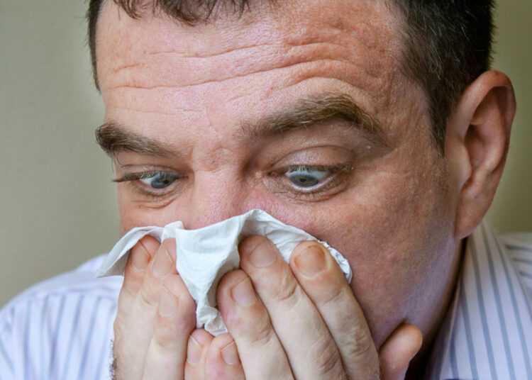 По науке: как сморкаться, чтобы не сделать хуже