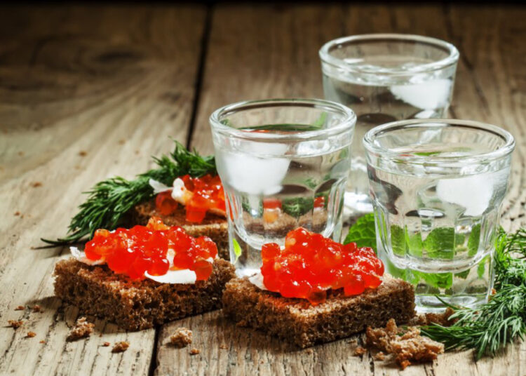 Как водка влияет на артериальное давление: ответ врачей