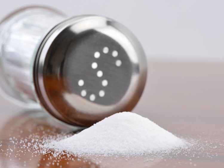 Зачем читать состав соли на упаковке