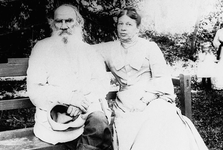 После первой брачной ночи Толстой в дневнике унизил жену этими двумя словами