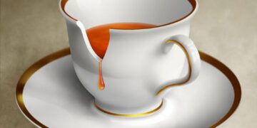 Проклятие треснувшей чашки: почему опасно оставлять ее в доме