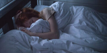 Можно ли попробовать продукт до оплаты на кассе: права покупателей супермаркета