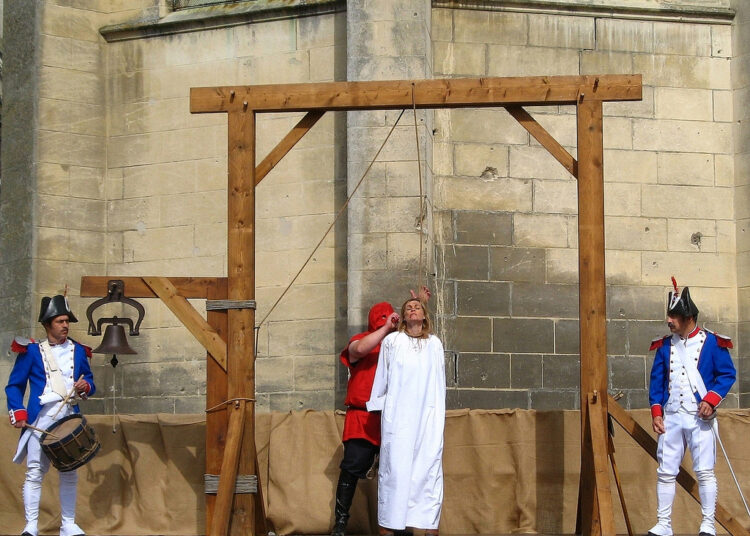 Психически ненормальный инвалид: что случилось с красавцем-актером Степановым