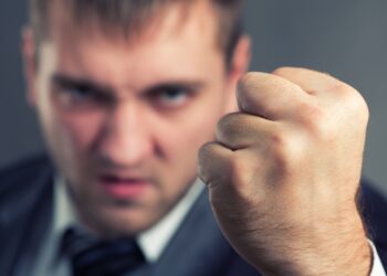 Почему минералка всегда газированная