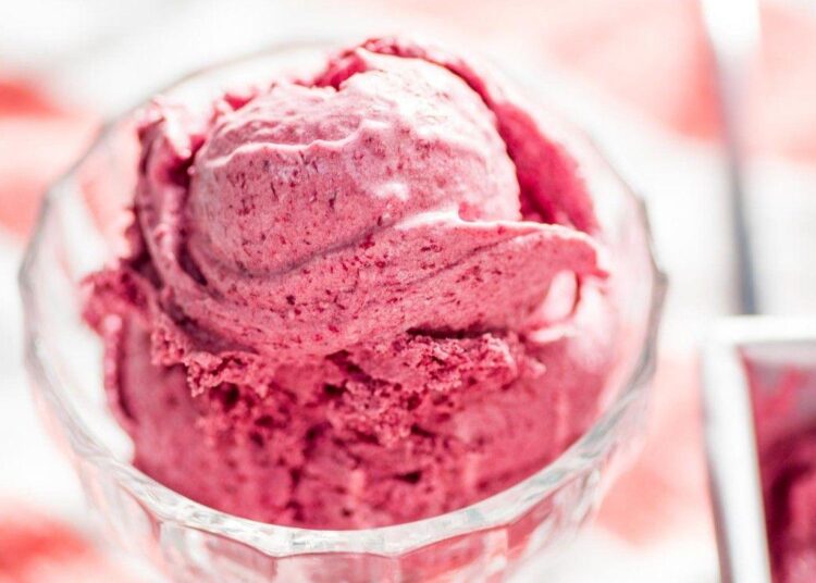 Жир оленя и снег: как готовят «эскимо» на Чукотке