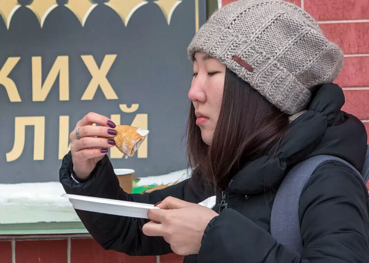 Рискнете попробовать? В Китае составили топ-4 «жестких» русских закусок