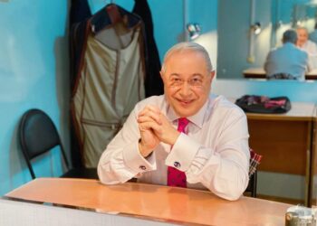 Вторая жена Петросяна: судьба изменившей юмористу Анны Козловской