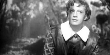 Принц из «Золушки»: судьба актера, который нашел любовь с четвертого раза