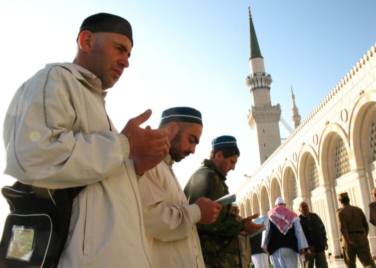 Бытовая магия: какими предметами наши предки отгоняли нечисть