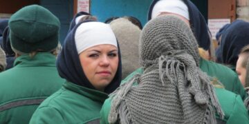 Не плачь и не проси: заповеди женской тюрьмы