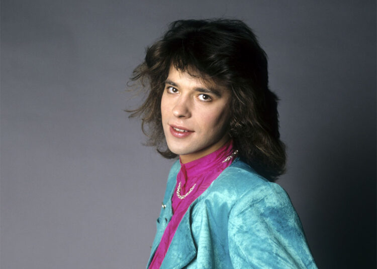 Женя Белоусов – вечный мальчик из 1990-х, которого настигла детская травма