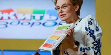 Теледоктор Малышева дала совет мужчинам регулярно менять трусы