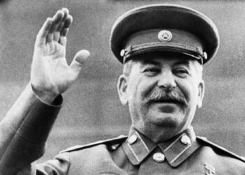 Бросился к телу: как Сталин повел себя, увидев мертвого Ленина