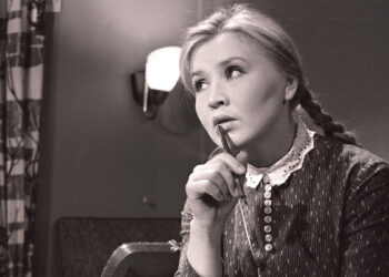 Мучили голоса в голове: как обезумела актриса Екатерина Савинова