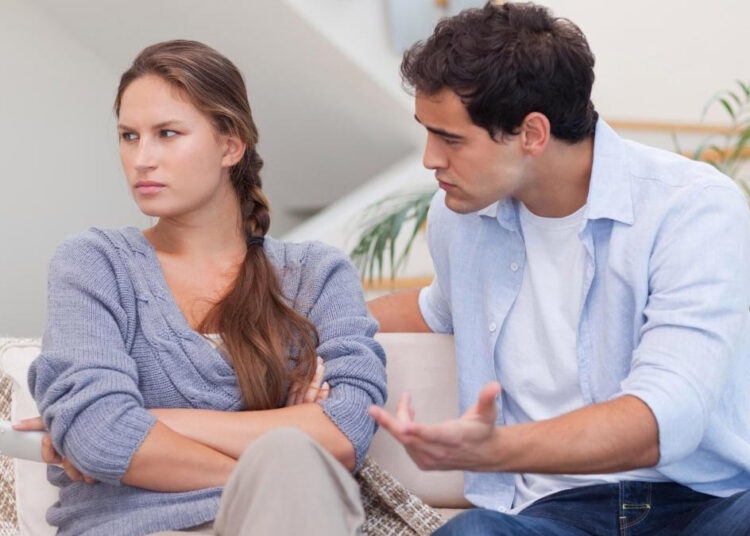 Почему строго запрещено мужу и жене есть из одной тарелки