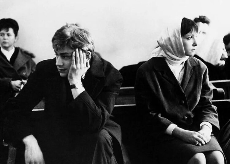 Многие советские семьи распались из-за одной приметы (не вздумайте проверять!)