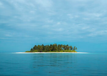 Племя на запретном острове: у них до сих пор каменный век