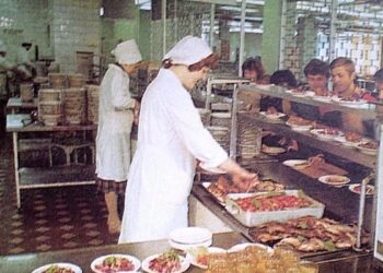 8 блюд в СССР, которые дети ненавидели, а взрослые ели через силу