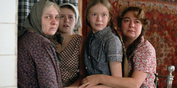 Тайны в фильме «Любовь и голуби»: Людка не родная дочь, и другое